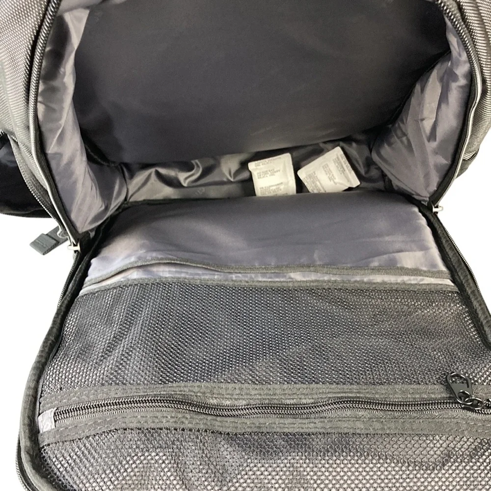 NEW Kenneth Cole RFID Business Travel Commuter Backpack